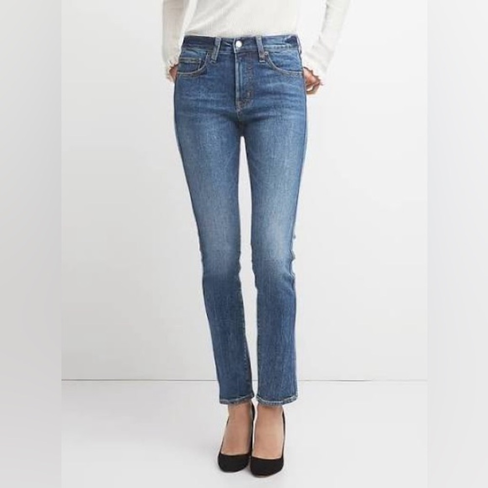 GAP Women's High Rise Slim Straight Leg Blue Jeans
